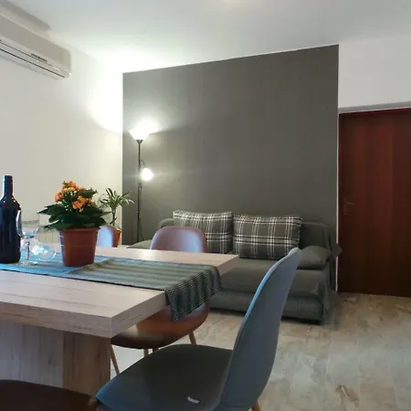 Apartment In Medulin/Istrien 9044